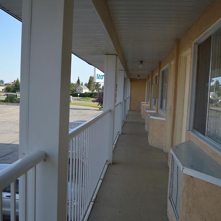 Circle 5 Motel Olds Kültér fotó