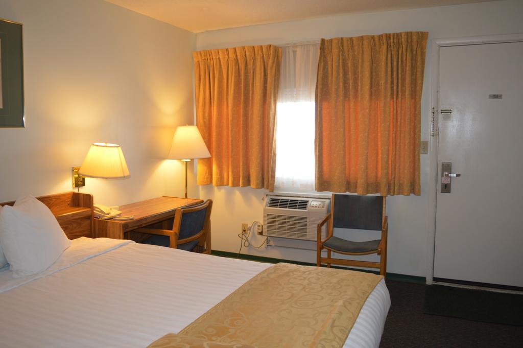 Circle 5 Motel Olds Szoba fotó