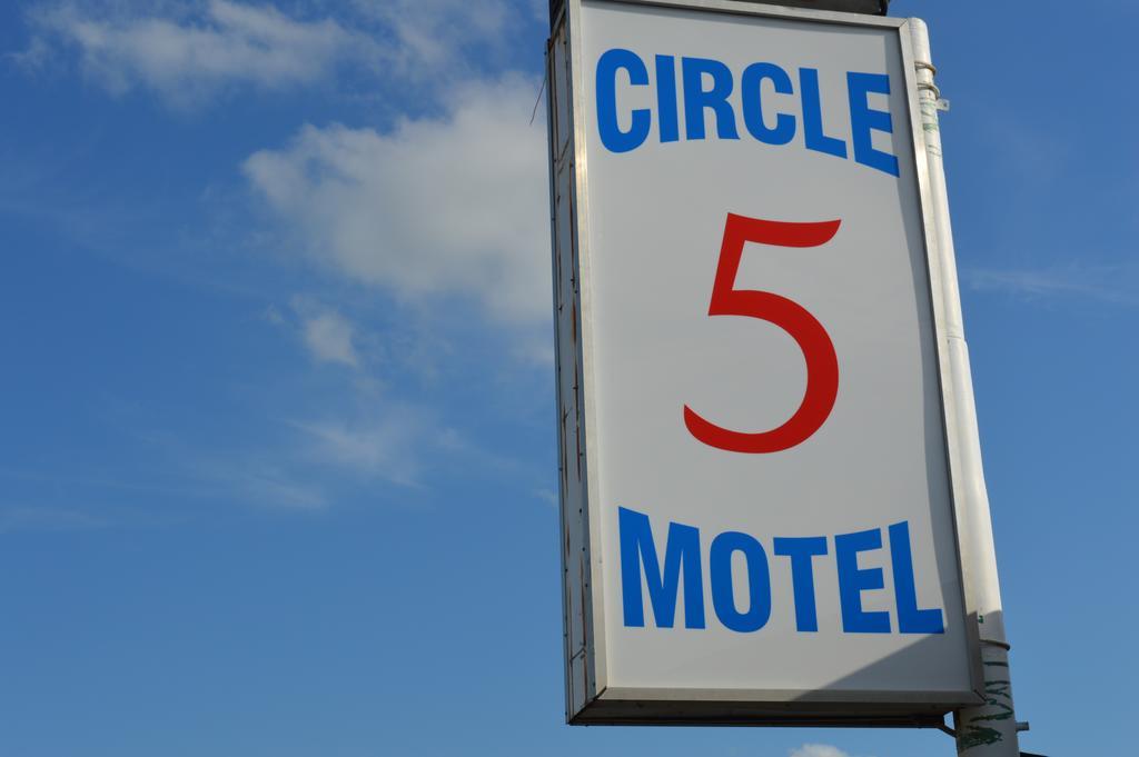 Circle 5 Motel Olds Kültér fotó